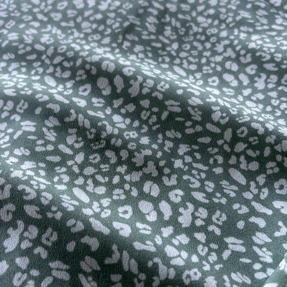 Adorable jumpsuit! - Picture 2 of 3